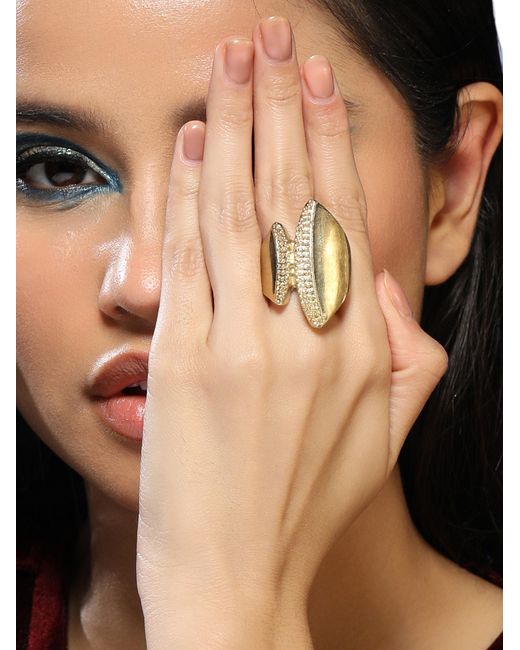 SOH White Ring Averi