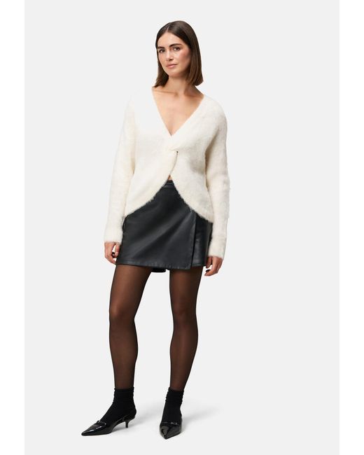 Zero White Pullover