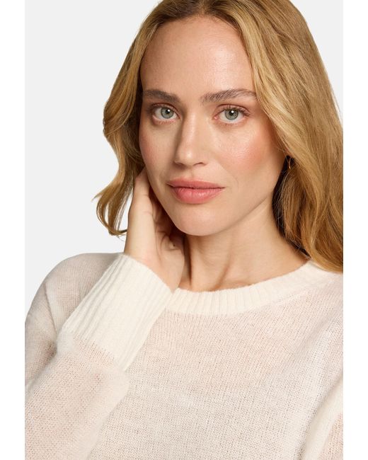 Zero White Pullover
