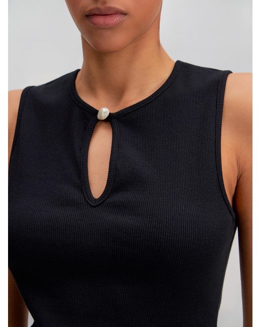 EDITED Black Top Hadia