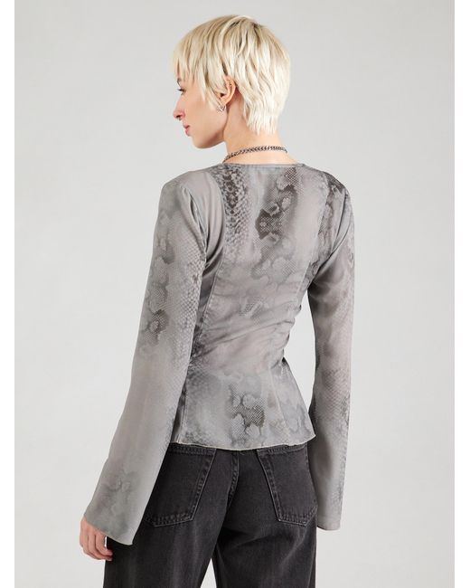 Weekday Gray Bluse Scorpio
