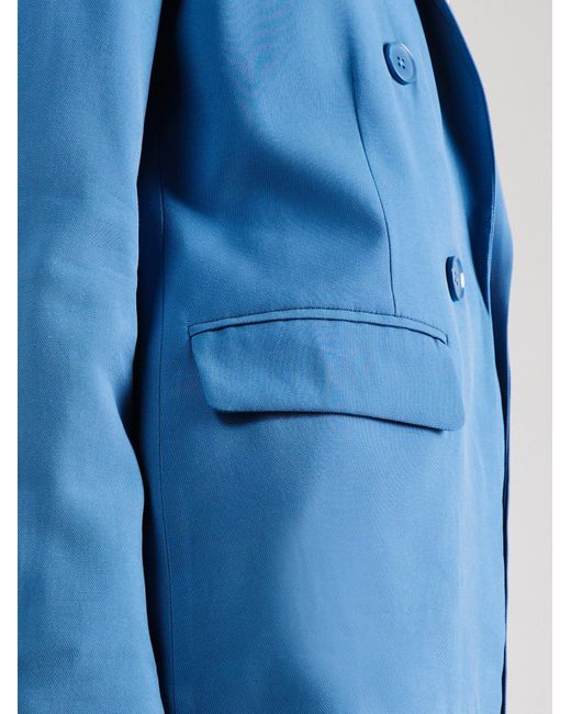 Comma, Blue Blazer
