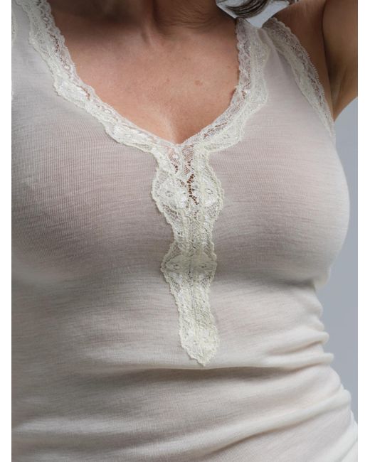 Seamless Basic White Top