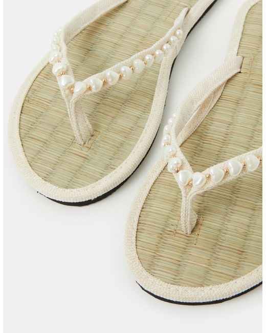 Accessorize Natural Heart Bead Seagrass Flip Flops