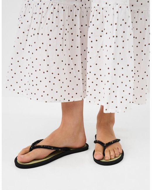 Accessorize White Beaded Seagrass Flip Flops