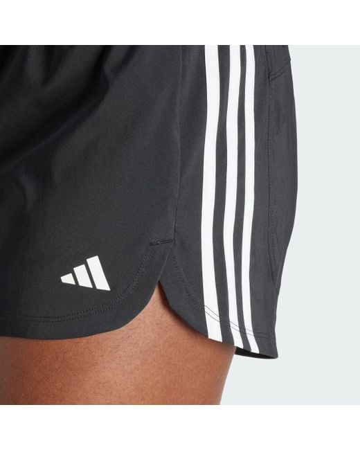 High-Rise Lyst in 3-Streifen AT Training Pacer Shorts | Woven Schwarz adidas