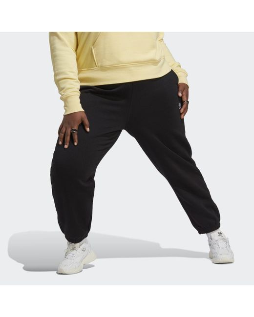 Adidas Black Essentials Fleece Jogginghose – Große Größen