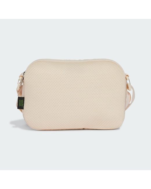 Borsa Premium Essentials Small Airliner di Adidas in Natural