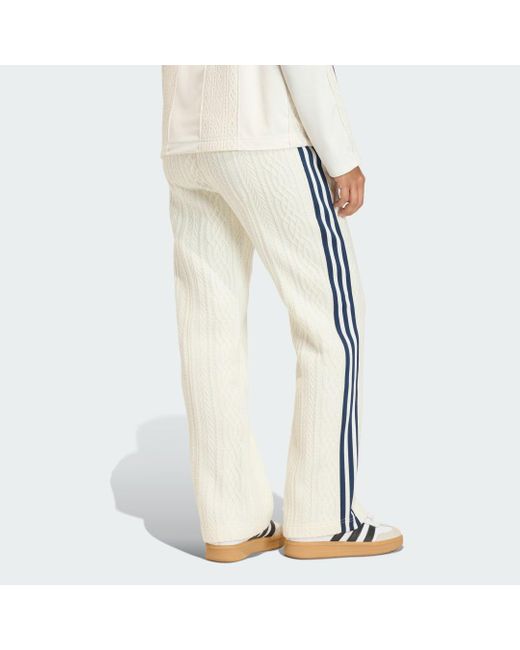 Pantaloni Da Allenamento Originals Knit Classic di Adidas in White