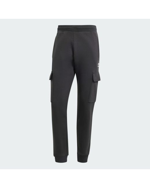 Pantaloni Trefoil Essentials Cargo di Adidas in Black da Uomo