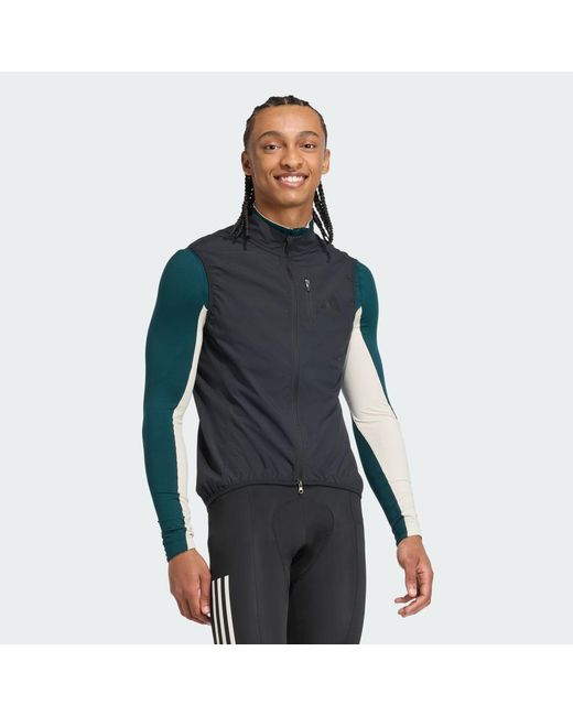 Adidas Black Essentials Windproof Gilet for men