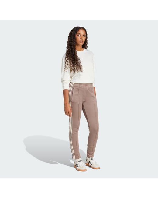 Originals Graphic Long Sleeve Long-Sleeve Top di Adidas in White