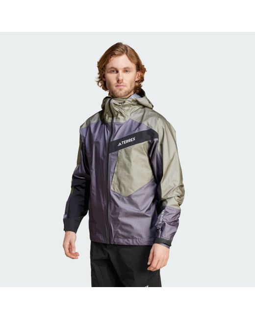 Giacca Terrex Techrock Light Gore-Tex Active di Adidas in Gray da Uomo