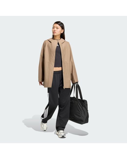 Parka Impermeable Essentials Adidas de color Natural