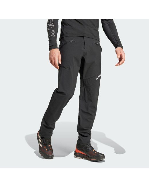 Pantaloni Techrock Brushed Softshell di Adidas in Black da Uomo