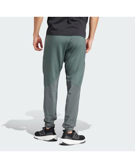 Pantaloni Designed for Training Workout di Adidas in Gray da Uomo