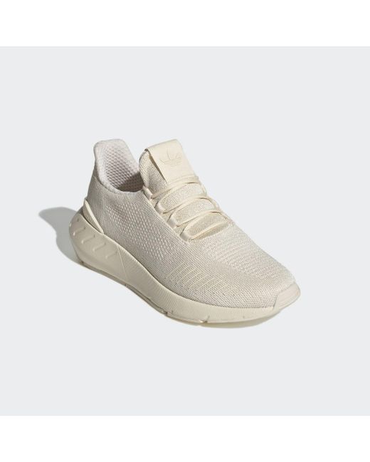 Adidas White Swift Run 22 Decon W Sneaker