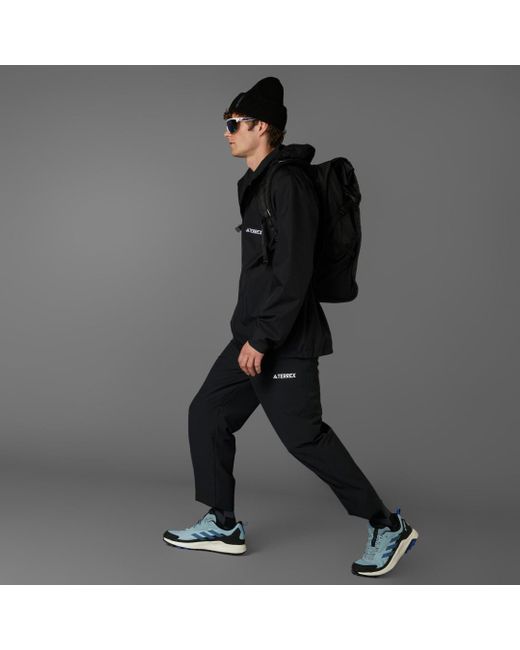 Giacca Impermeabile Multi Essentials 2L di Adidas in Black da Uomo