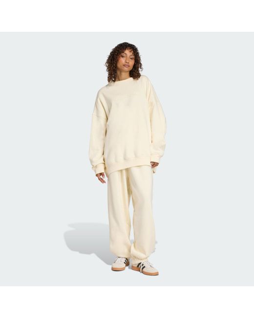 Felpa Essentials Linear Oversized Crew di Adidas in Natural