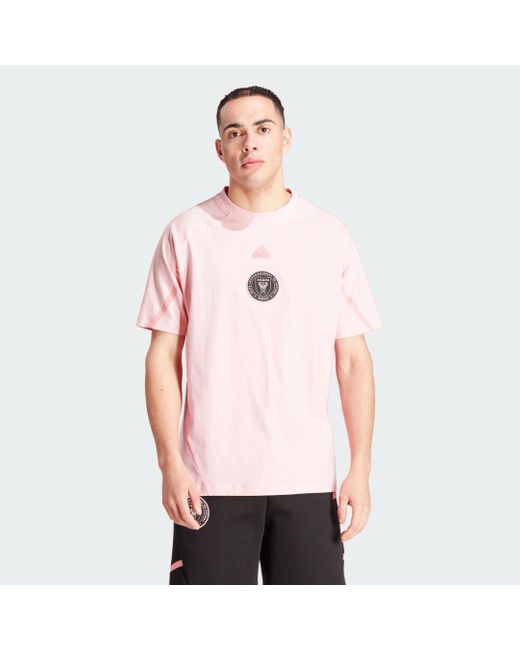 T-shirt Designed for Gameday Travel Inter Miami CF di Adidas in Pink da Uomo