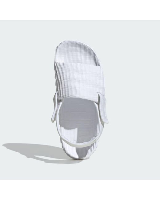 Adilette Cracked Metallic di Adidas in White