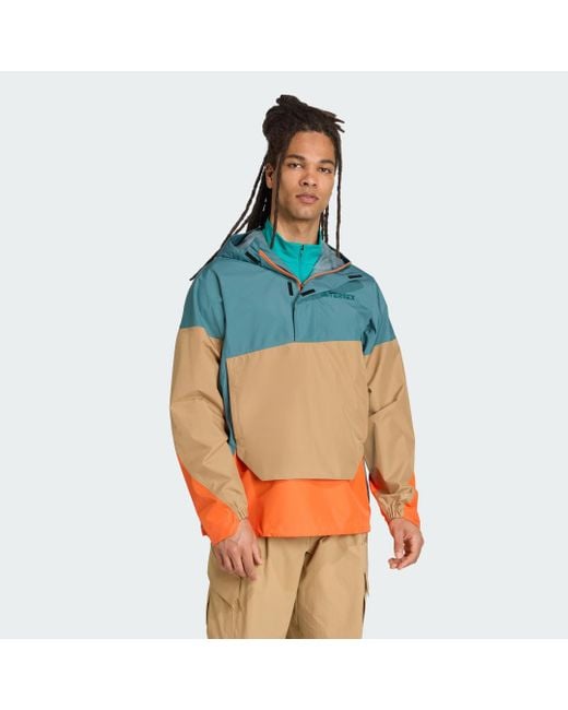 Anorak Terrex Xploric 2.5L Climaproof di Adidas in Blue da Uomo