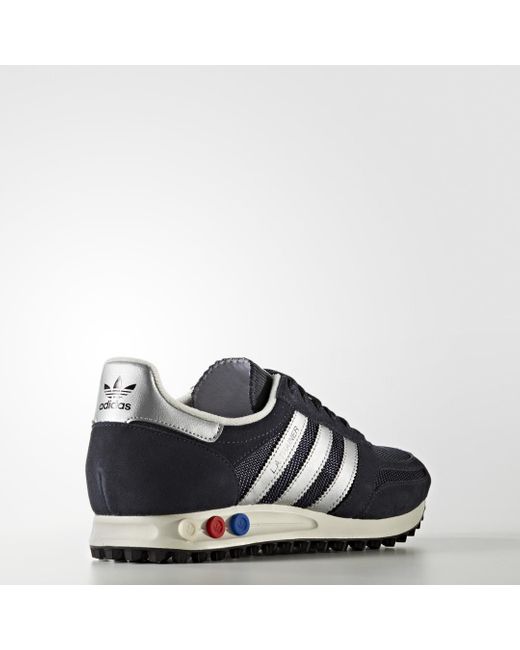 La trainer hotsell adidas blu