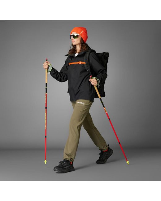Chubasquero Multi Essentials 2L Adidas de color Black