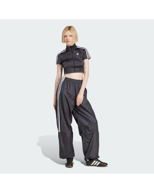 Canotta Da Allenamento A Manica Corta Adicolor di Adidas in Gray