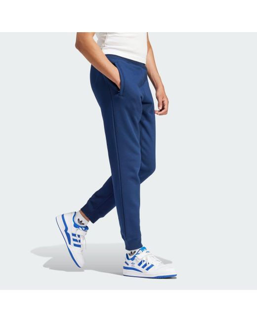 Pantaloni Trefoil Essentials di Adidas in Blue da Uomo