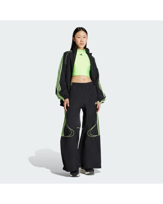 Pantalón De Chándal Teamgeist Adicolor Oversized Woven Adidas de color Black