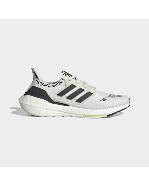 Scarpe Ultraboost 22 di Adidas in Metallic da Uomo