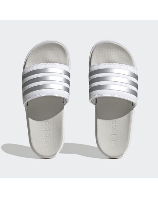 Adilette Mujer Sandalias Y Flip-Flops Adidas de color White