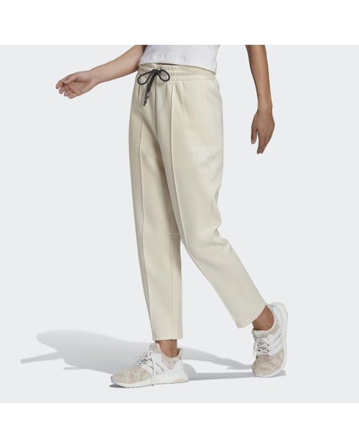 Pantaloni da allenamento x Karlie Klossadidas in Cotone di colore Bianco |  Lyst