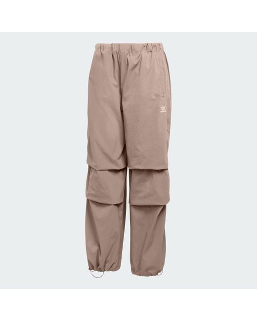 Pantalón Essentials Ripstop Parachute Adidas Originals de color Brown