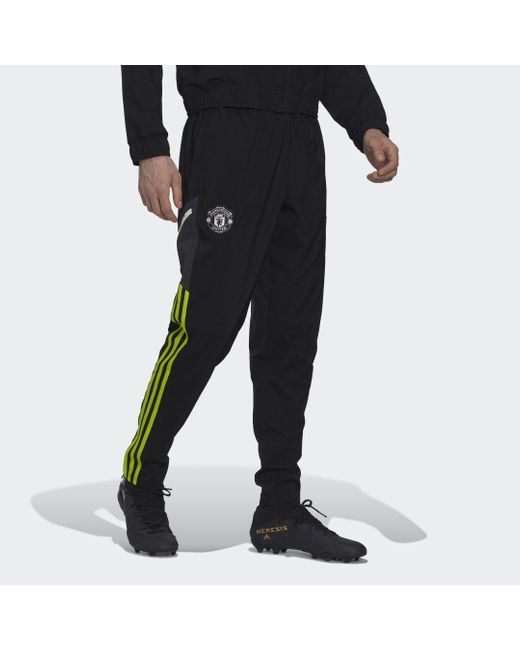 Adidas Manchester United Condivo 22 Präsentationshose in Black für Herren