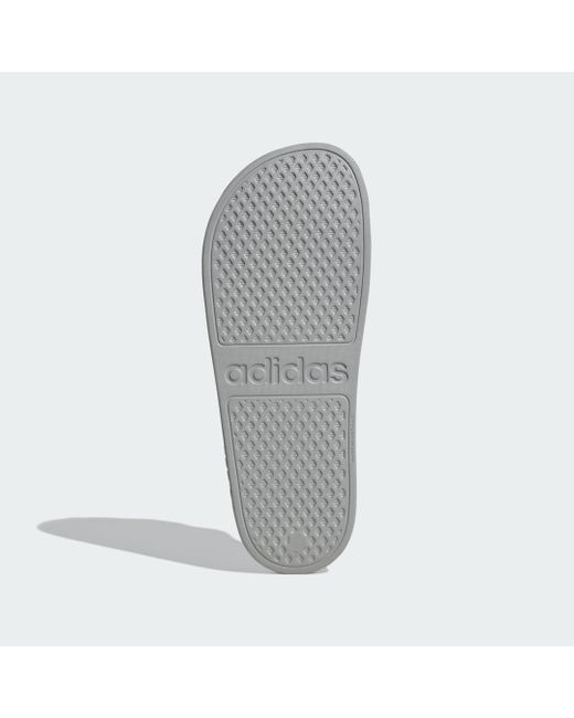 Ciabatte adilette Aqua di Adidas in Gray