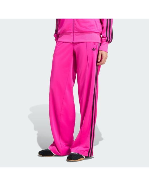 Track Pants Adicolor Classic Firebird Loose di Adidas in Pink