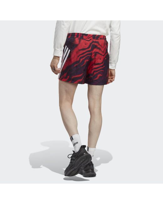 Short Future Icons Allover Print di Adidas in Red da Uomo