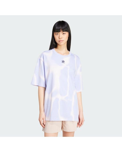 T-shirt Dye Allover Print di Adidas in White
