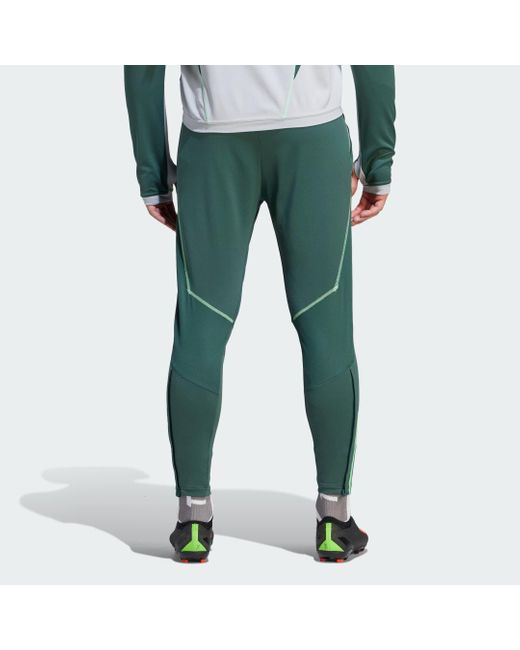 Pantaloni da allenamento Tiro 23 Celtic FC di Adidas in Green da Uomo