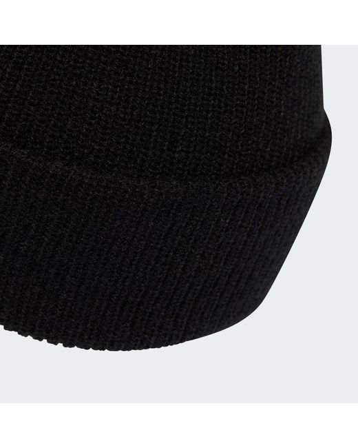 Berretto Essentials Label Cuffed di Adidas in Black