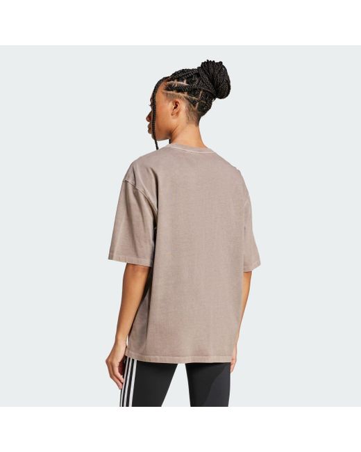 Camiseta Essentials Oversized Adidas de color Natural