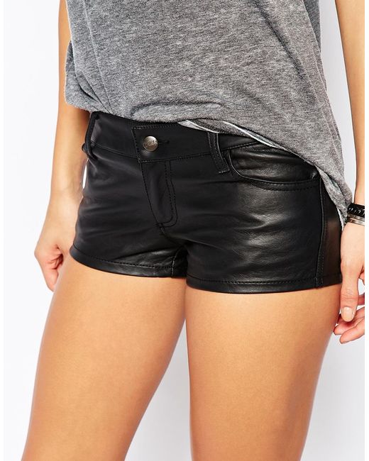 Tripp Nyc Low Rise Leather Look Shorts - Black | Lyst