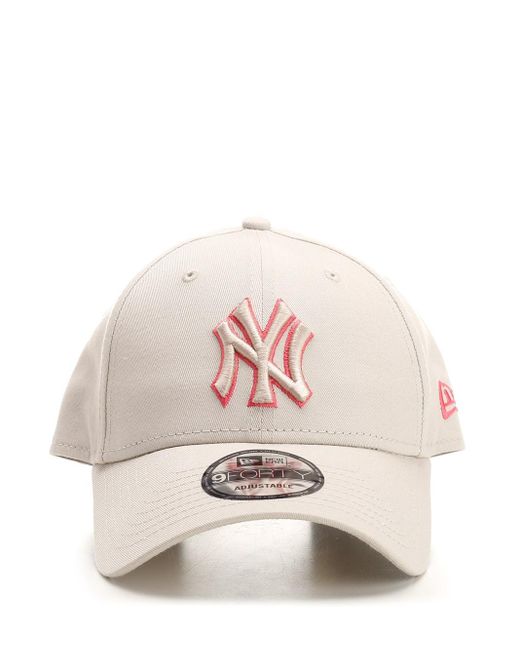 KTZ Pink "9forty New York Yankees League Essential" Cap