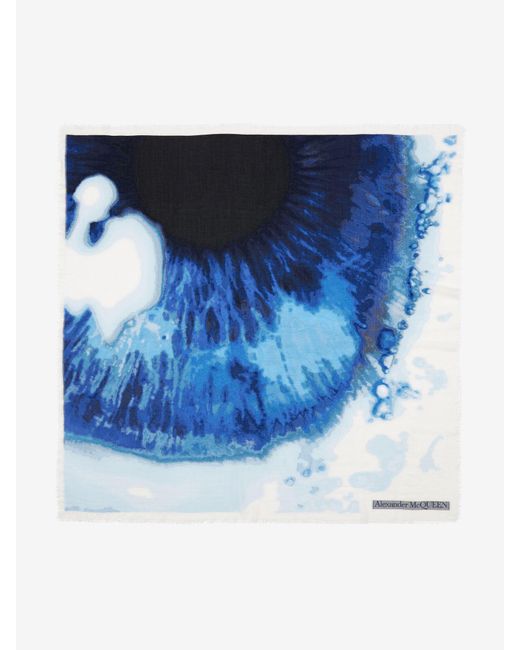 Alexander McQueen Galactic Iris Shawl in Blue | Lyst Canada