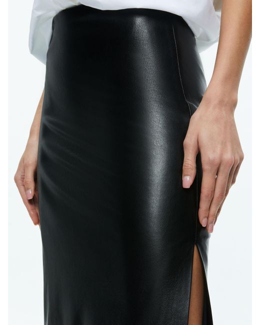 Alice + Olivia Maeve Vegan Leather Midi Skirt in Black | Lyst