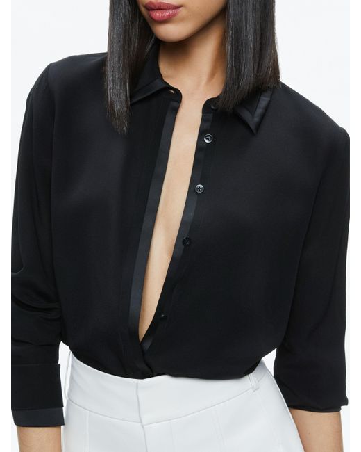 Alice + Olivia Black Willa Relaxed Placket Top With Piping Detail