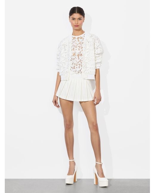 春の訪れ♪【alice+olivia】RUSSIE レース ボンバージャケット Alice + Olivia Russie Lace Bomber Jacket in White | Lyst
