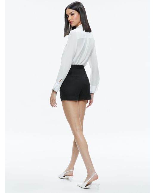 Alice + Olivia White Willa Relaxed Placket Top With Piping Detail